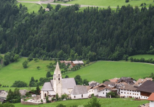 Paesaggio valle Adige, degustazione di spumante Arunda 